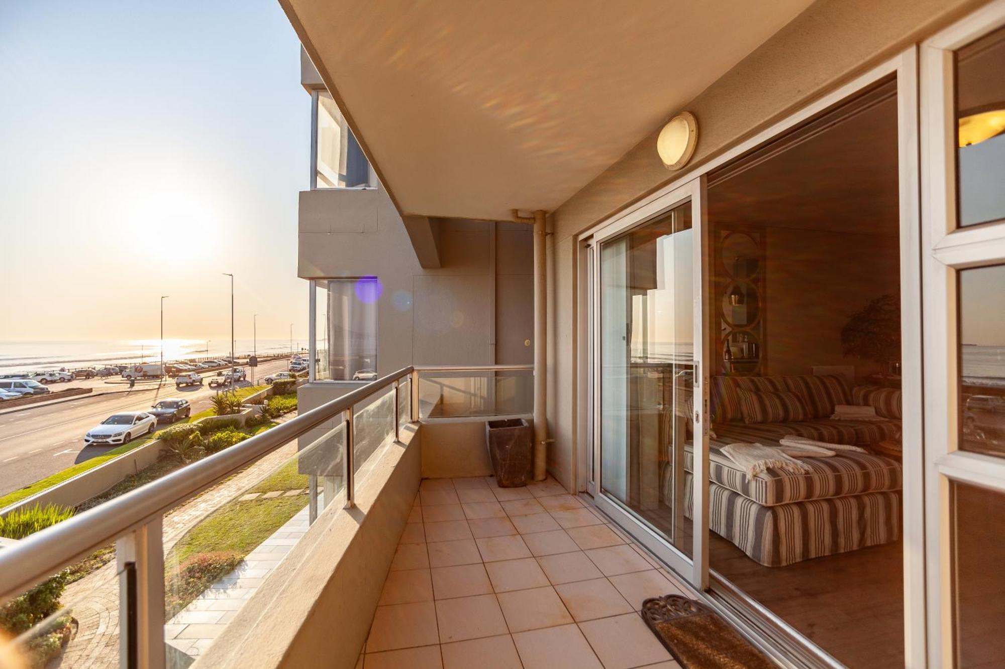 Beachfront Luxury Living- A106 Seaspray, Blouberg *