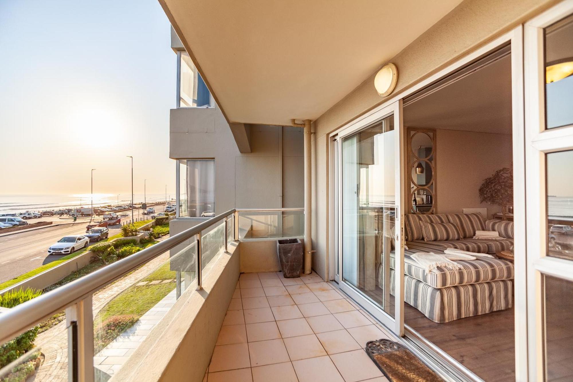 Beachfront Luxury Living- A106 Seaspray, Blouberg *