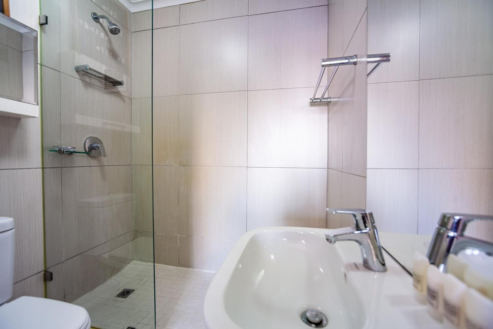 Apartment Beachfront Luxury Living- A106 Seaspray, Blouberg
