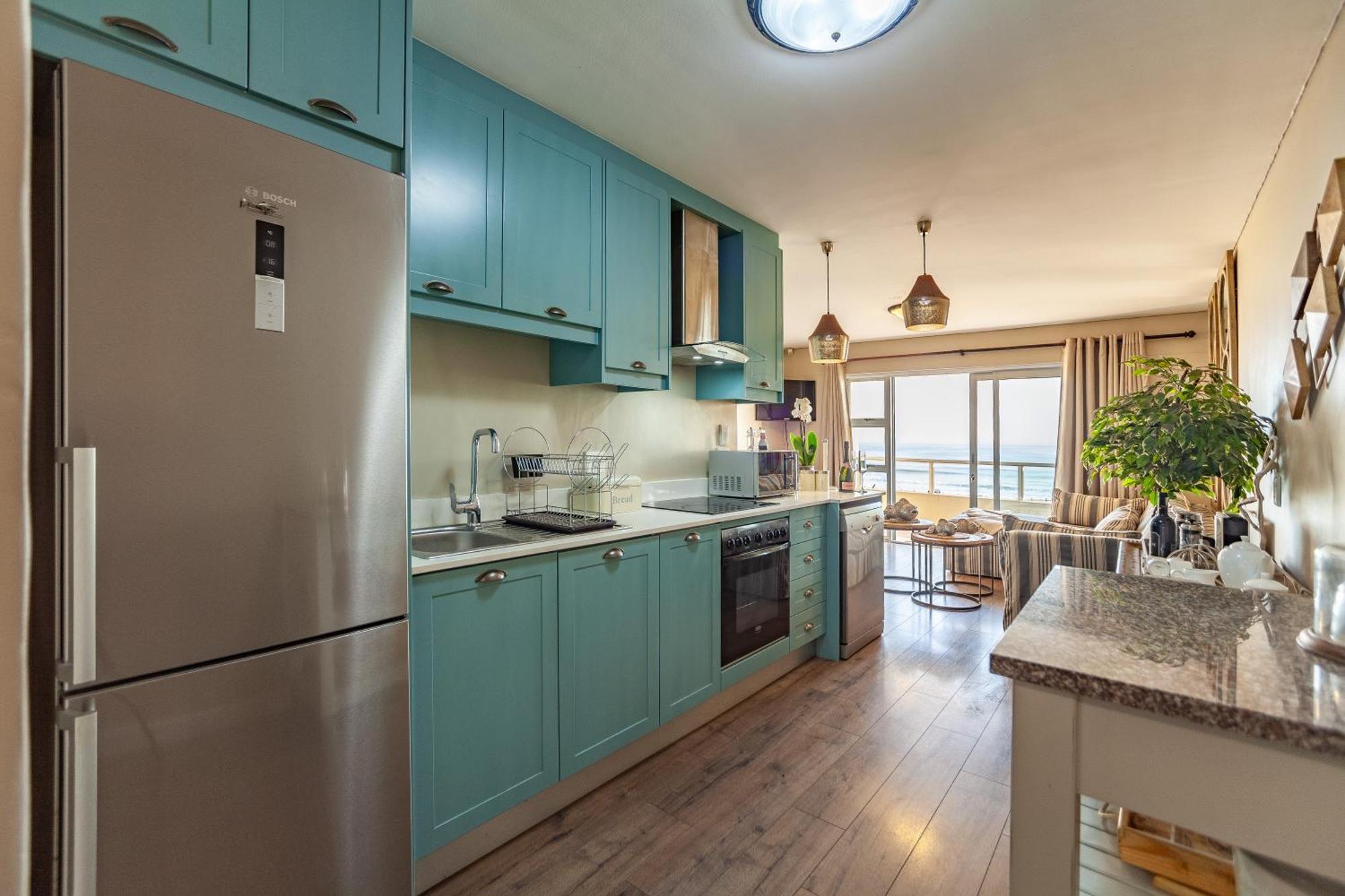 Beachfront Luxury Living- A106 Seaspray, Blouberg Apartment *